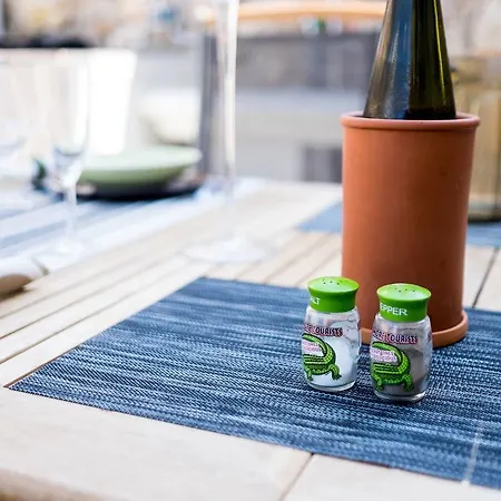 アパート Luxury Luna